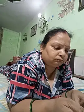 Kavya kapoor online show from June 10, 8:35 am