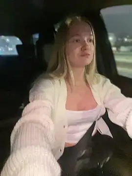 Devill Angel  online show from December 6, 4:06 pm