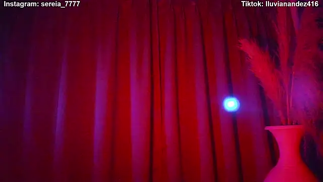 Snapshot of sereia_7777 chatting on January 16, 11:48 pm sereia 7777 online show from January 16, 11:48 pm
