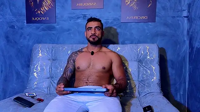 Snapshot of ERIC_HARRISON chatting on September 20, 1:28 am ERIC HARRISON online show from September 20, 1:28 am