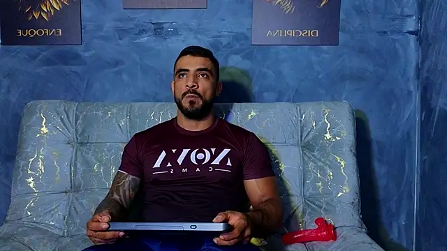 Snapshot of ERIC_HARRISON chatting on October 1, 12:27 am ERIC HARRISON online show from October 1, 12:27 am