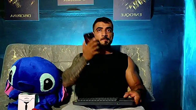 Snapshot of ERIC_HARRISON chatting on November 4, 10:53 pm ERIC HARRISON online show from November 4, 10:53 pm