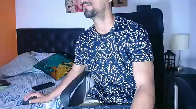 ryan musclexxx online show from December 18, 3:47 am