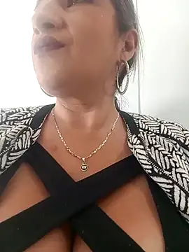 Hannahcandyy online show from January 17, 4:26 pm