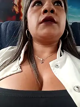 Hannahcandyy online show from February 3, 6:07 pm