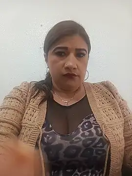 Hannahcandyy online show from July 15, 7:30 pm