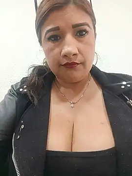 Hannahcandyy online show from July 16, 7:09 pm