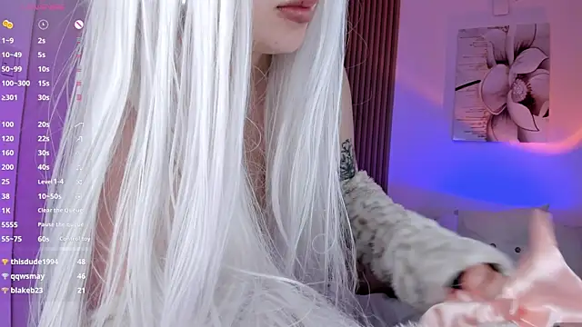 Snapshot of Kendall_Bunnyy chatting on March 15, 10:55 pm Kendall Bunnyy online show from March 15, 10:55 pm