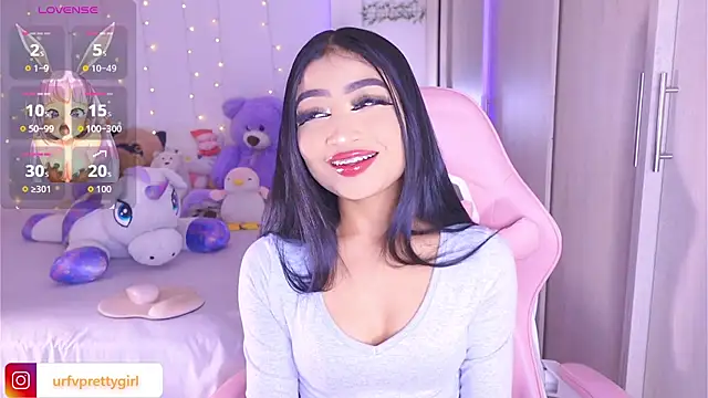Snapshot of urfavprettygirl chatting on June 20, 1:30 am urfavprettygirl online show from June 20, 1:30 am