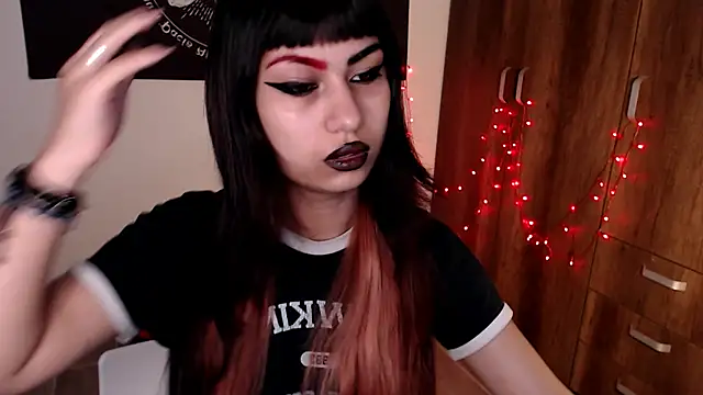 Little-Lucifer online show from April 5, 5:21 pm