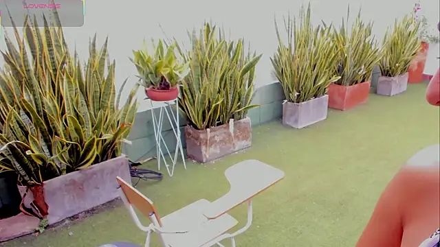 SaraDreamss online show from March 18, 2:31 pm