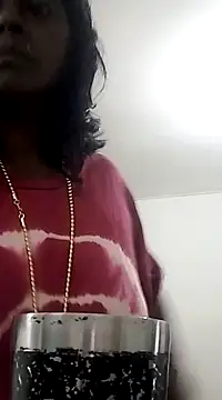 mamakarma1403 online show from February 2, 11:53 pm