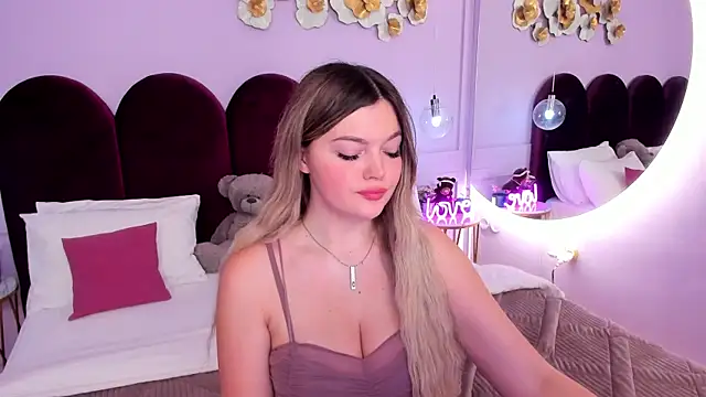 ZaraBloom online show from February 24, 3:21 pm