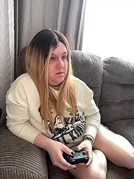 PuckBunny17 online show from January 25, 2:58 pm