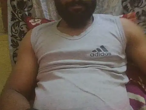 Snapshot of bold_bongo chatting on August 1, 8:02 am bold bongo online show from August 1, 8:02 am