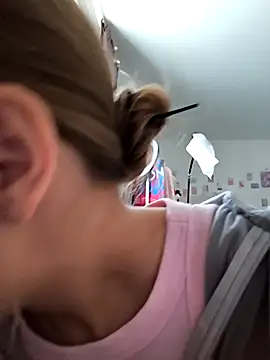 Snapshot of AliceBrayan chatting on September 22, 5:09 am AliceBrayan online show from September 22, 5:09 am