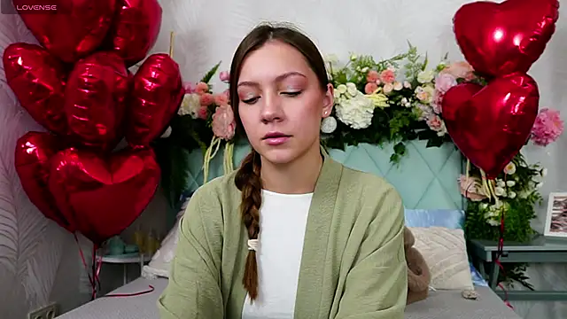 AliceBrayan online show from February 12, 5:08 pm