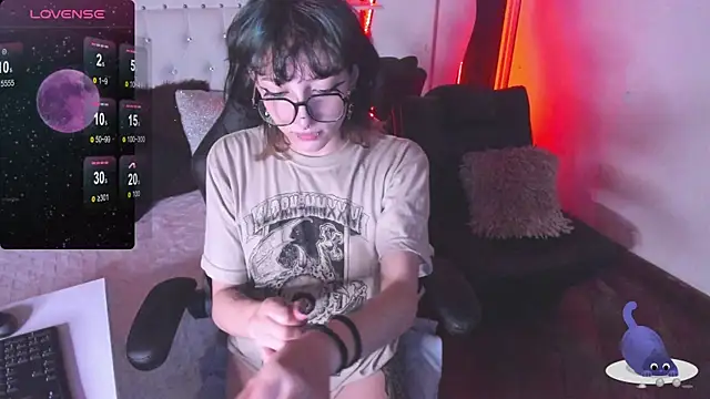 Snapshot of Ghosty_Doll chatting on January 13, 8:37 pm Ghosty Doll online show from January 13, 8:37 pm