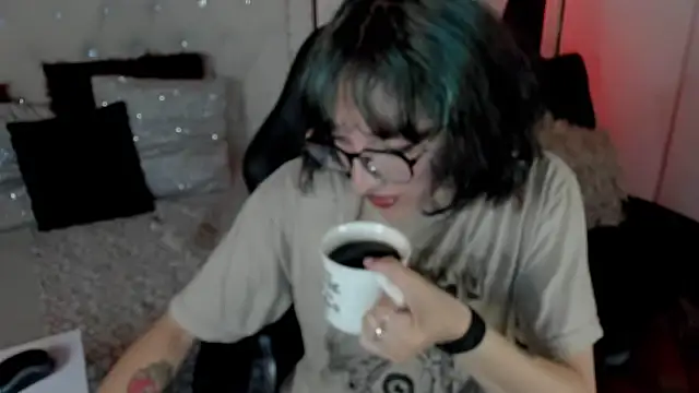 Snapshot of Ghosty_Doll chatting on February 1, 4:11 pm Ghosty Doll online show from February 1, 4:11 pm