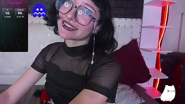 Snapshot of Ghosty_Doll chatting on February 22, 4:19 pm Ghosty Doll online show from February 22, 4:19 pm