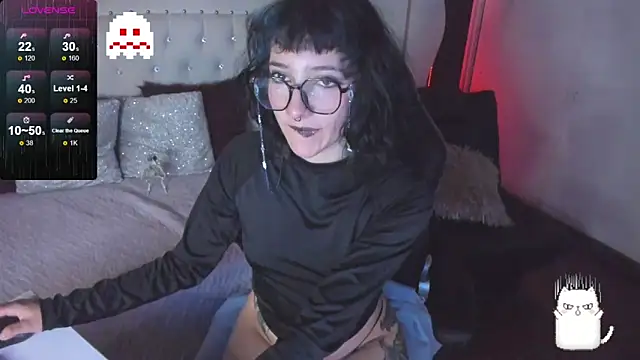 Snapshot of Ghosty_Doll chatting on February 28, 10:06 pm Ghosty Doll online show from February 28, 10:06 pm