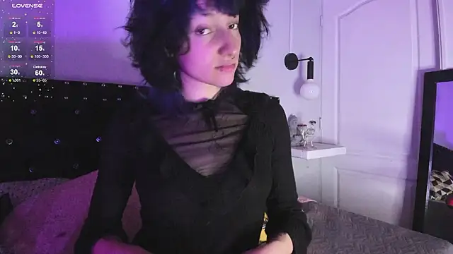 Ghosty Doll online show from February 7, 8:34 pm