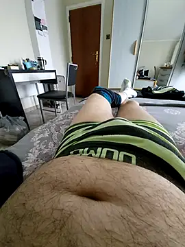 Snapshot of pascalino100 chatting on September 26, 9:13 am pascalino100 online show from September 26, 9:13 am