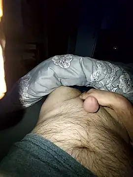 Snapshot of pascalino100 chatting on January 9, 10:22 pm pascalino100 online show from January 9, 10:22 pm