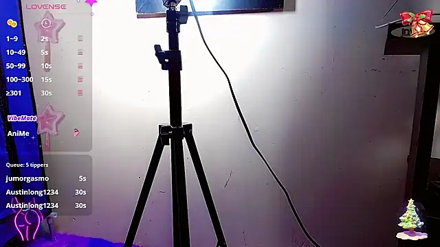 Snapshot of nicol_gill_ chatting on December 21, 2:26 pm nicol gill online show from December 21, 2:26 pm