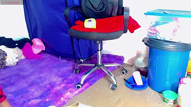 Snapshot of nicol_gill_ chatting on February 11, 5:29 pm nicol gill online show from February 11, 5:29 pm