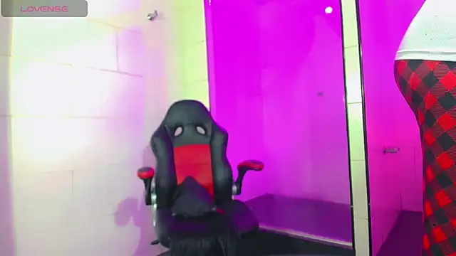 Snapshot of nicol_gill_ chatting on February 20, 11:42 am nicol gill online show from February 20, 11:42 am