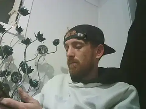 PocoLoco420 online show from May 6, 10:15 pm