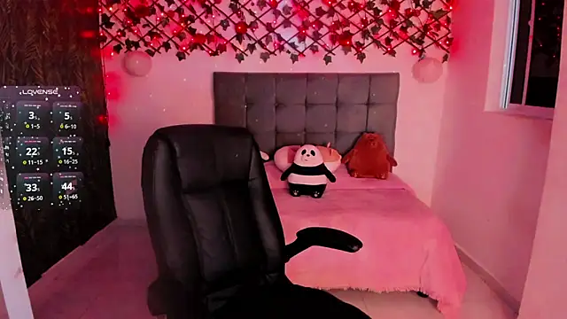 Lilith Miller21 online show from September 15, 9:26 pm