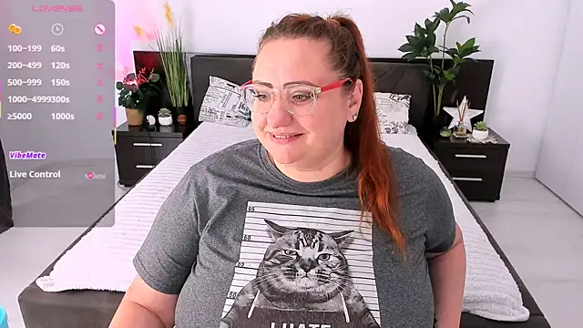 lovely adelle online show from July 31, 10:03 am