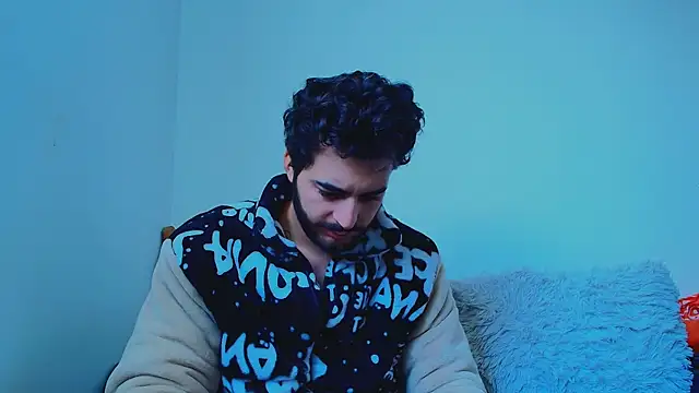 thomas gun online show from March 9, 3:49 pm