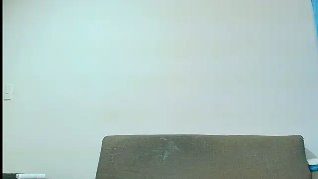 Snapshot of thomas_gun chatting on May 22, 1:46 am thomas gun online show from May 22, 1:46 am