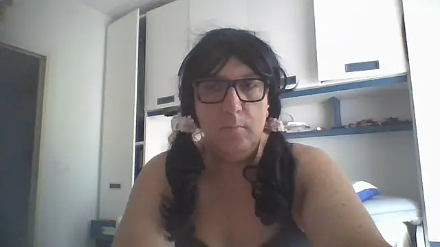 brindisiroby online show from June 30, 7:09 am