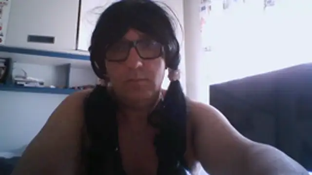 brindisiroby online show from July 20, 8:06 am