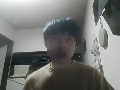 whitebriefboy online show from February 13, 8:10 am