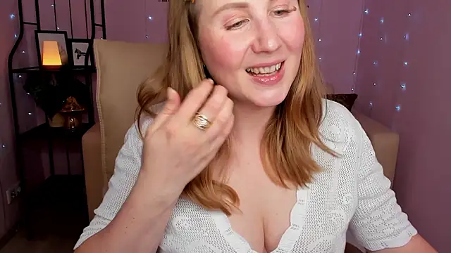 Helens love online show from March 4, 6:15 am