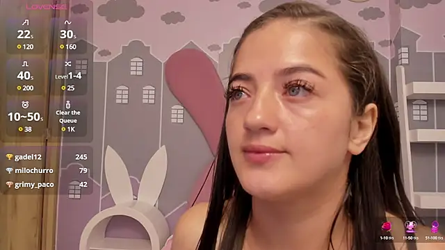 Snapshot of Annie_Cute18_ chatting on December 24, 1:39 pm Annie Cute18 online show from December 24, 1:39 pm