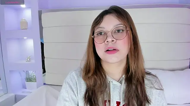 Lanna18 online show from February 19, 11:49 am