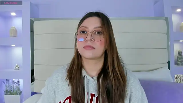 Lanna18 online show from March 11, 11:44 am
