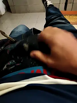 Snapshot of ReyDeCora chatting on November 6, 4:02 am ReyDeCora online show from November 6, 4:02 am