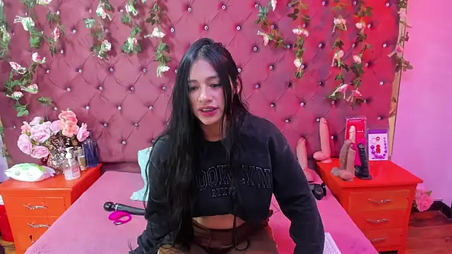 Mariana Prin online show from October 16, 2:45 am