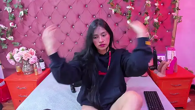 Mariana Prin online show from November 29, 2:47 am