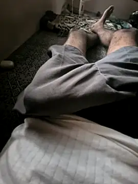 Yours daddy6728 online show from March 4, 12:44 pm