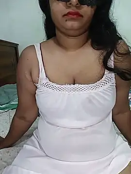 Snapshot of Reesha_99 chatting on June 14, 2:24 am Reesha 99 online show from June 14, 2:24 am