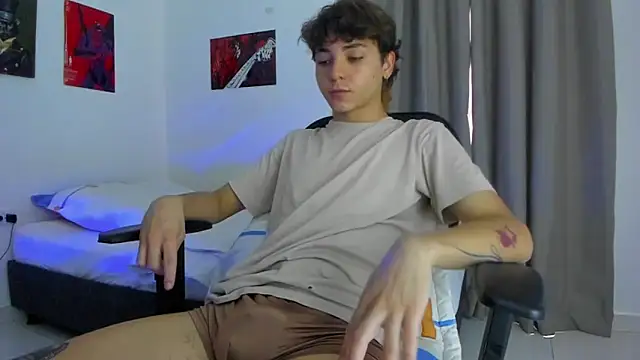 Joe23   online show from October 17, 8:33 pm