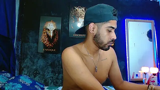 ryanse hot online show from November 2, 7:38 pm